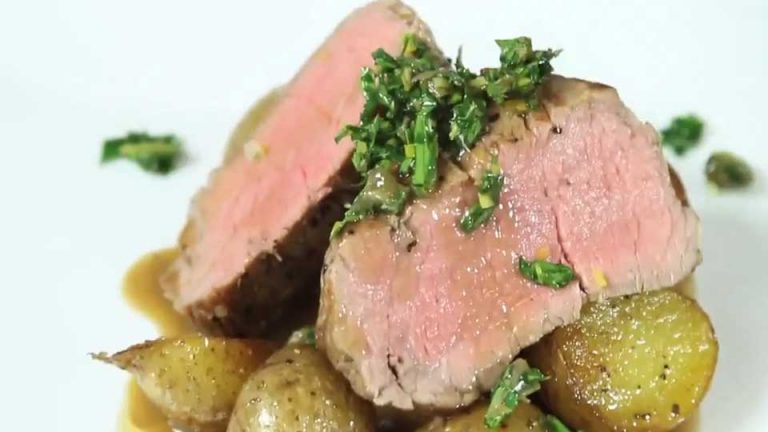 Biftek gremolátou – recept na biftek s gremolátou a zemiakmi