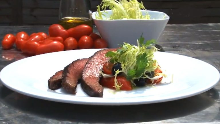 Hovädzie steaky – recepty na rib eye steak, flank steak a top blade steak