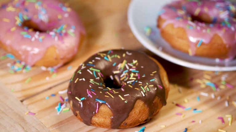 Domáce donuts – šišky (hrnčekový recept)