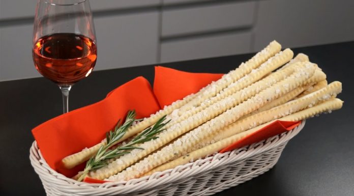 Grissini – recept na chlebové (pizza) tyčinky s rozmarýnom