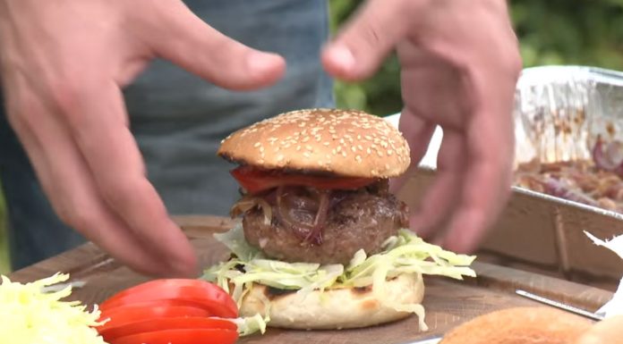 Hovädzí burger – recept na grilovaný hovädzí burger
