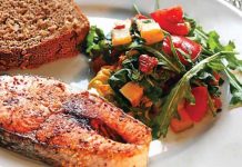 Losos so šalátom – recept na lososa so šalátom z rukoly