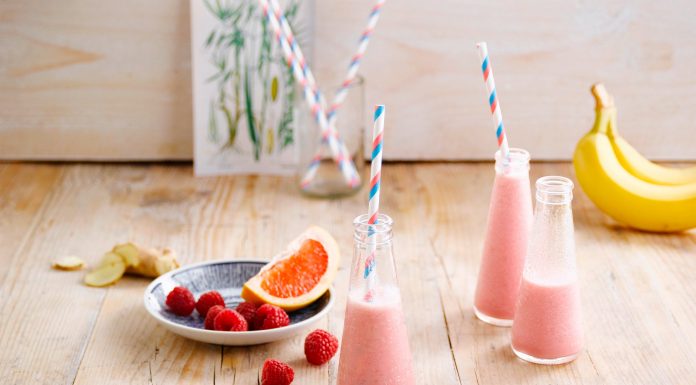 Recept Alpro – Růžové ovesné smoothie potěšení