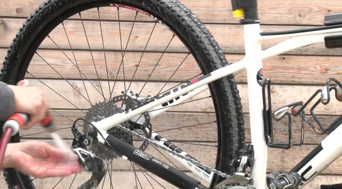 Mytí kola – Birell cykloškola 2012 (díl 10/42)