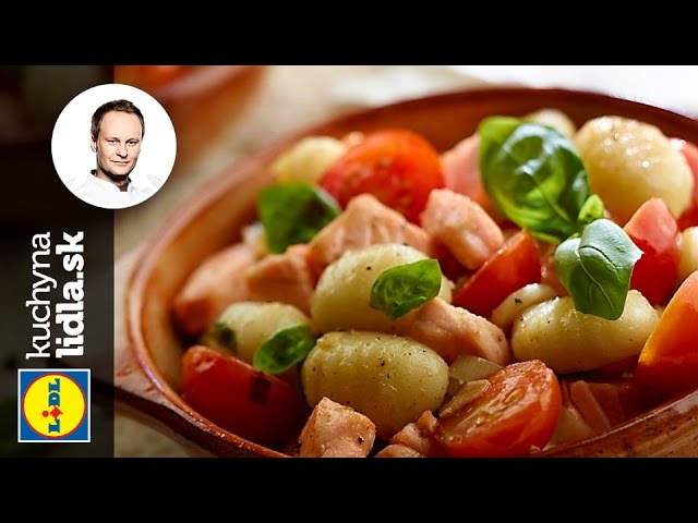 Gnocchi s lososom, cherry paradajkami a bazalkou – Marcel Ihnačák – recepty kuchynalidla.sk