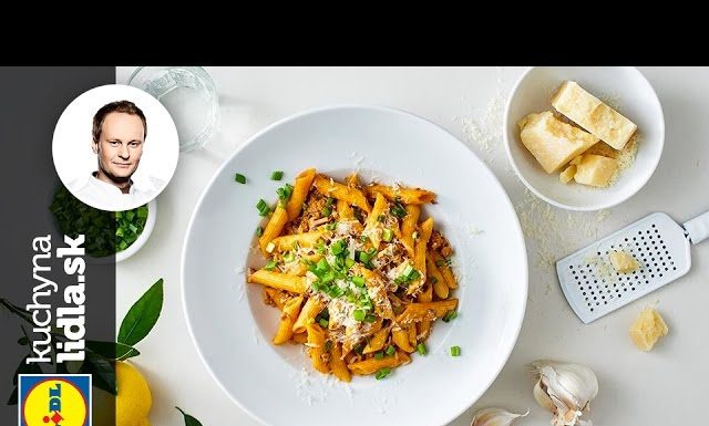 Penne s mletým mäsom, šampiňónmi a krémovou omáčkou – Marcel Ihnačák – recepty kuchynalidla.sk