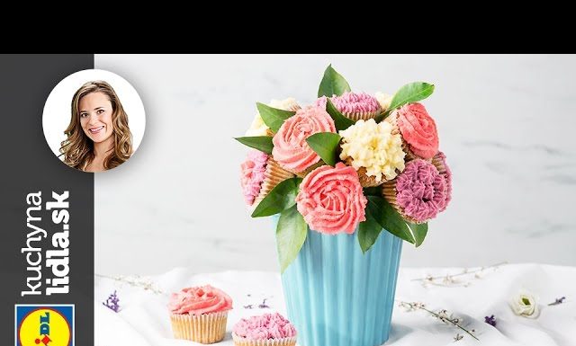 Chutná kytica z rebarborových cupcakes – Veronika Bušová – recepty kuchynalidla.sk