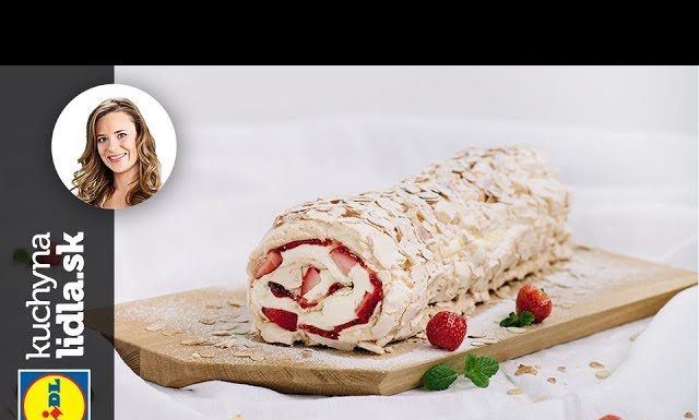Roláda s jahodami a šľahačkou – Veronika Bušová – recepty kuchynalidla.sk