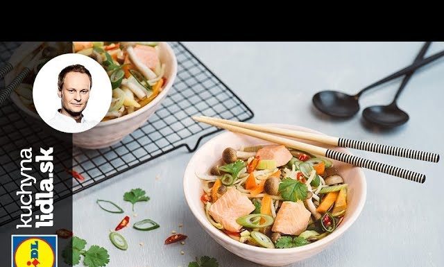 Ázijská polievka s hubami shimeji a pstruhom – Marcel Ihnačák – recepty kuchynalidla.sk