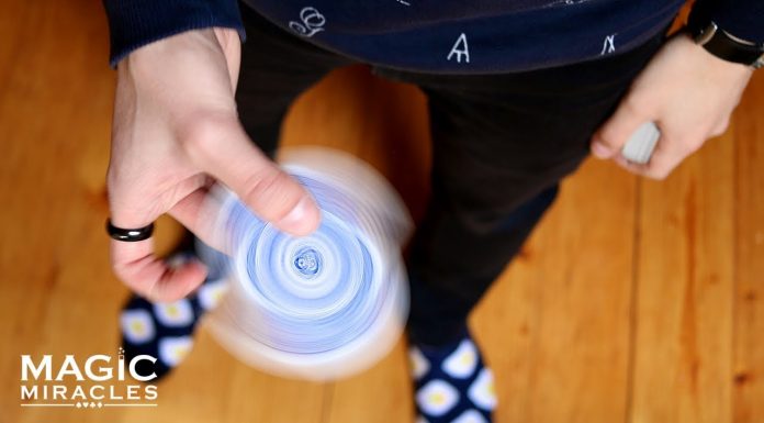 Ako ROZTOČIŤ kartu na prste // Návod na flourish Pirouette